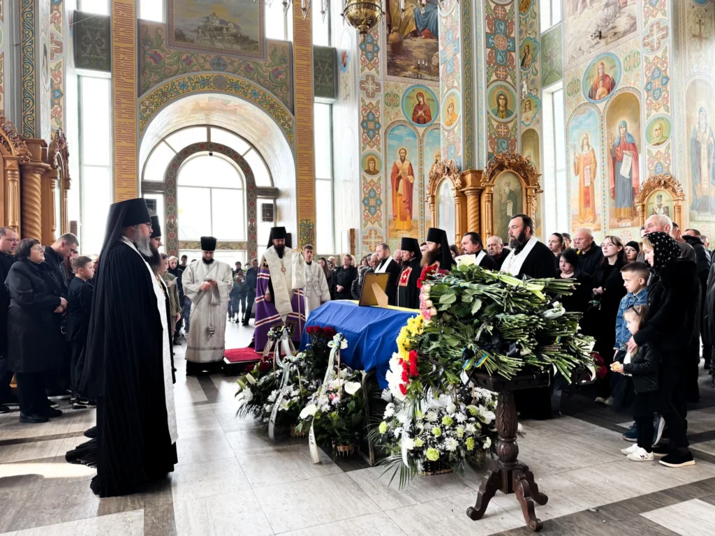Попрощалися з вихідцями з Миколаєва Михайлом Ярішем та Володимиром Сурняком Попрощалися з вихідцями з Миколаєва Михайлом Ярішем та Володимиром Сурняком