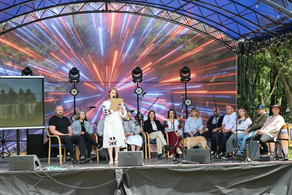 Відбувся фестиваль-форум «Гута Фест: зі щитом і честю» Відбувся фестиваль-форум «Гута Фест: зі щитом і честю»